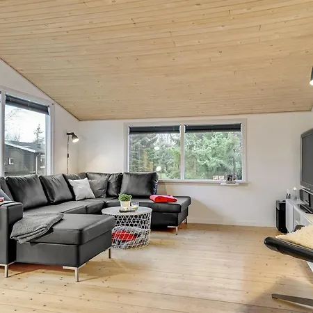 Leonor - 300m From The Sea By Interhome * Hals